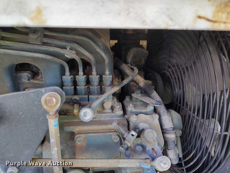 image for item YA1592 2013 Altec DC912A wood chipper