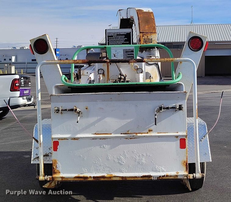 image for item YA1593 2008 Altec DC1217 wood chipper