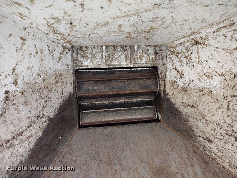 image for item YA1593 2008 Altec DC1217 wood chipper