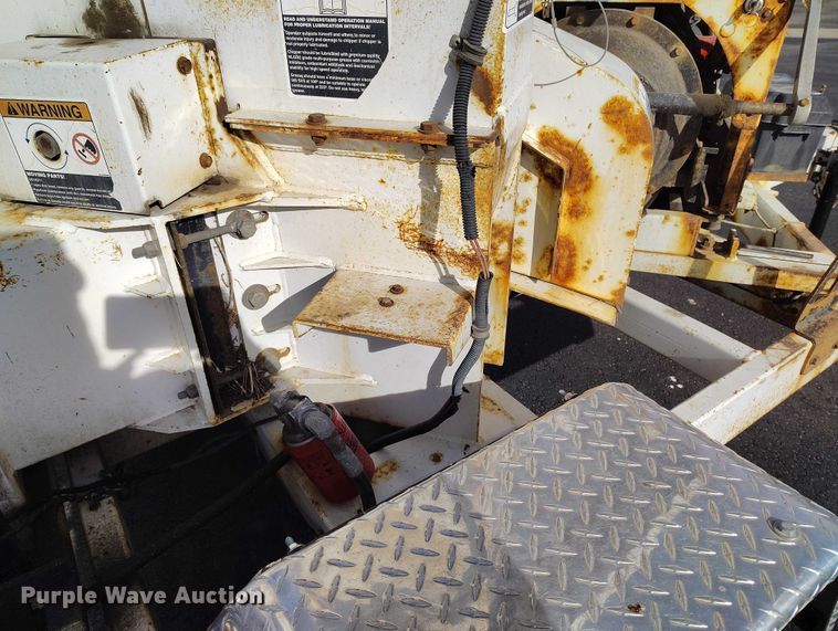 image for item YA1593 2008 Altec DC1217 wood chipper