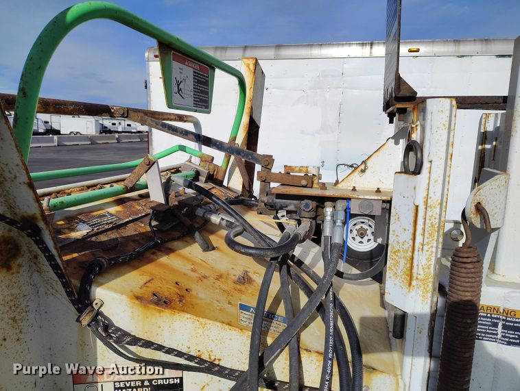 image for item YA1593 2008 Altec DC1217 wood chipper