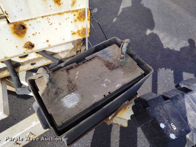 image for item YA1593 2008 Altec DC1217 wood chipper