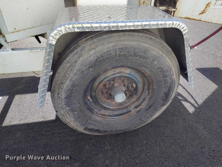 image for item YA1593 2008 Altec DC1217 wood chipper