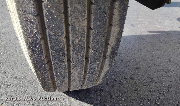 image for item YA1593 2008 Altec DC1217 wood chipper