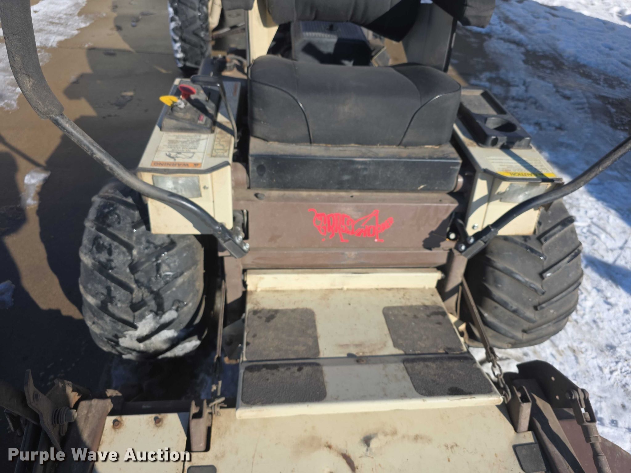 Grasshopper 618 ZTR lawn mower in Berryton, KS | Item DZ3656 for