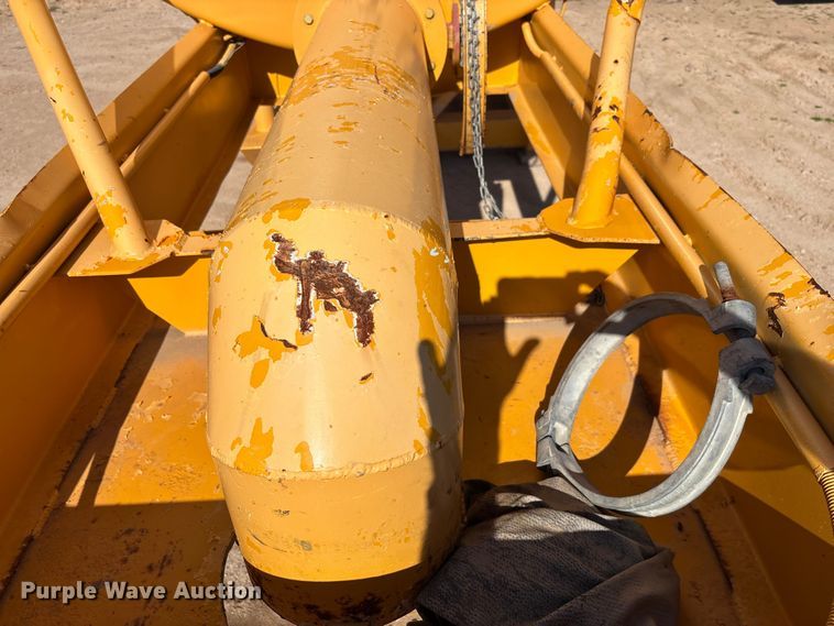 image for item DH8740 2001 Klein KPT-120 water tank