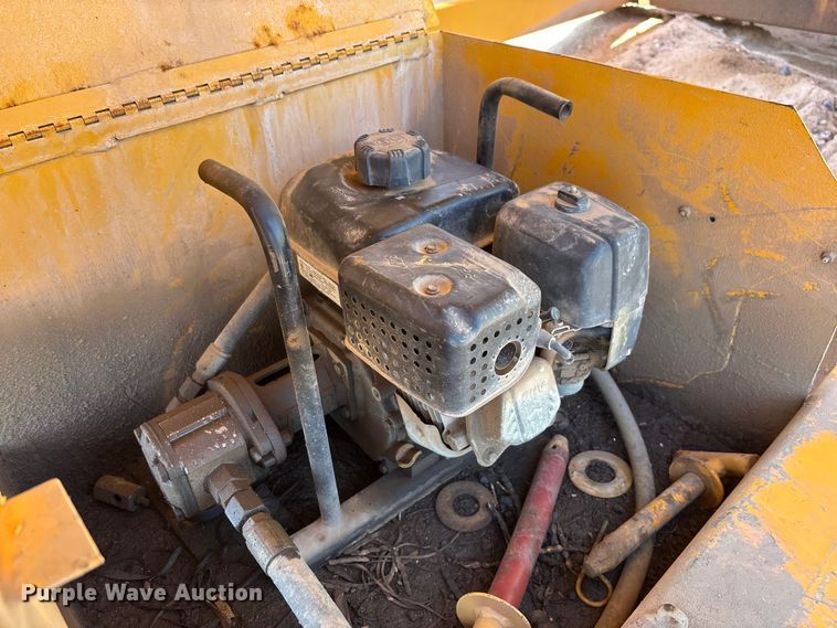 image for item DH8740 2001 Klein KPT-120 water tank