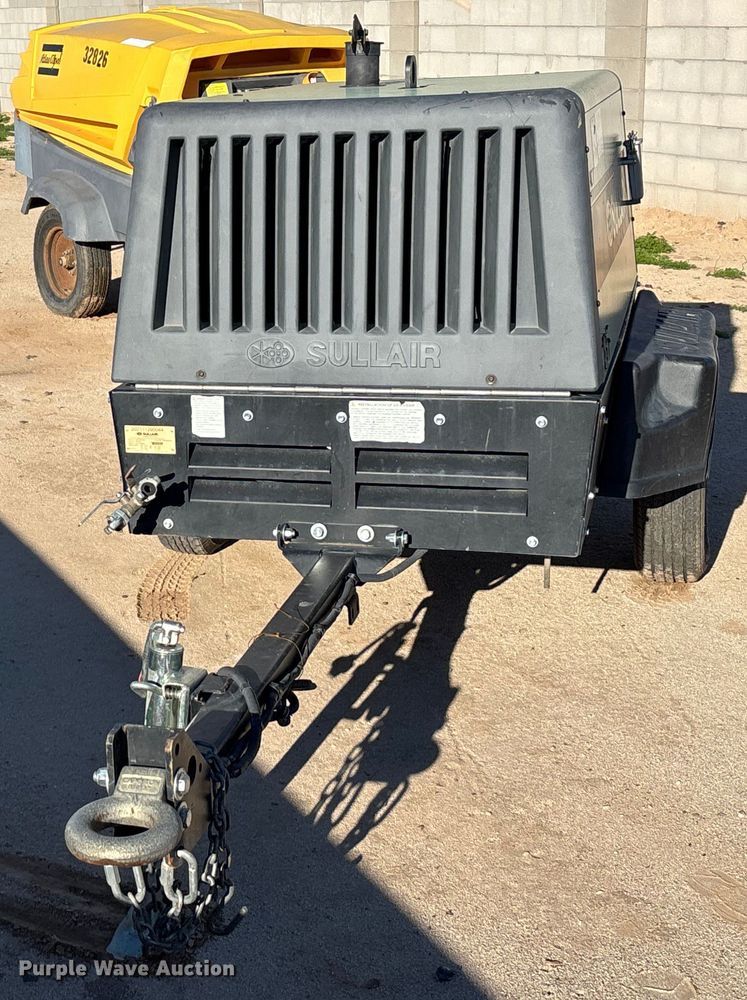image for item DH8742 2021 Sullair 185F/DPQ/CA4 air compressor
