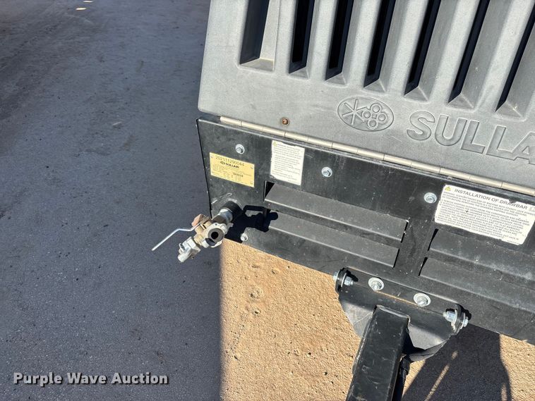 image for item DH8742 2021 Sullair 185F/DPQ/CA4 air compressor