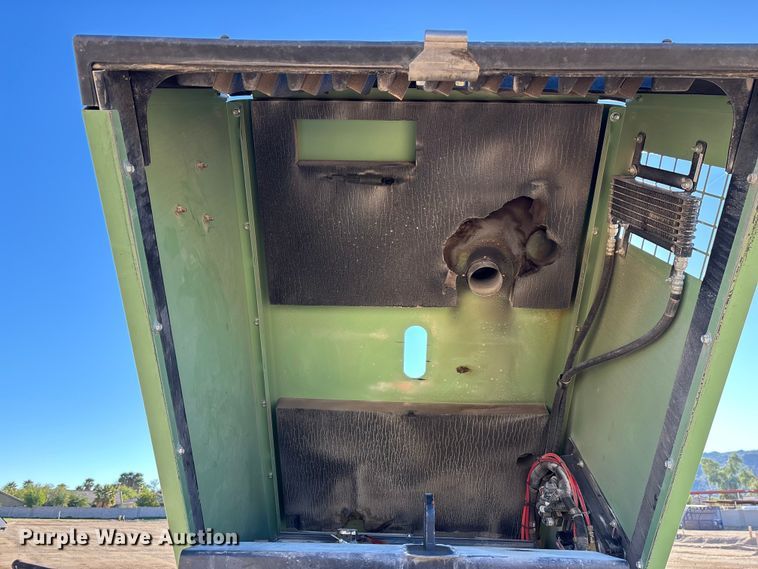 image for item DH8742 2021 Sullair 185F/DPQ/CA4 air compressor