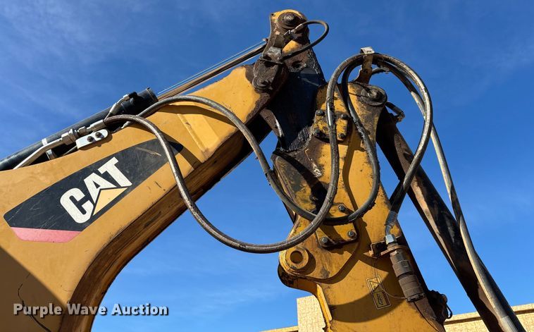 image for item DH8745 2019 Caterpillar 416F2 backhoe