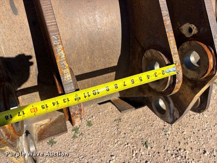 image for item DH8746 Rockland 1200 wheel loader bucket