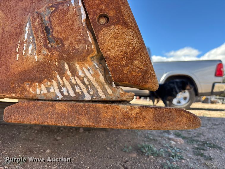 image for item DH8746 Rockland 1200 wheel loader bucket