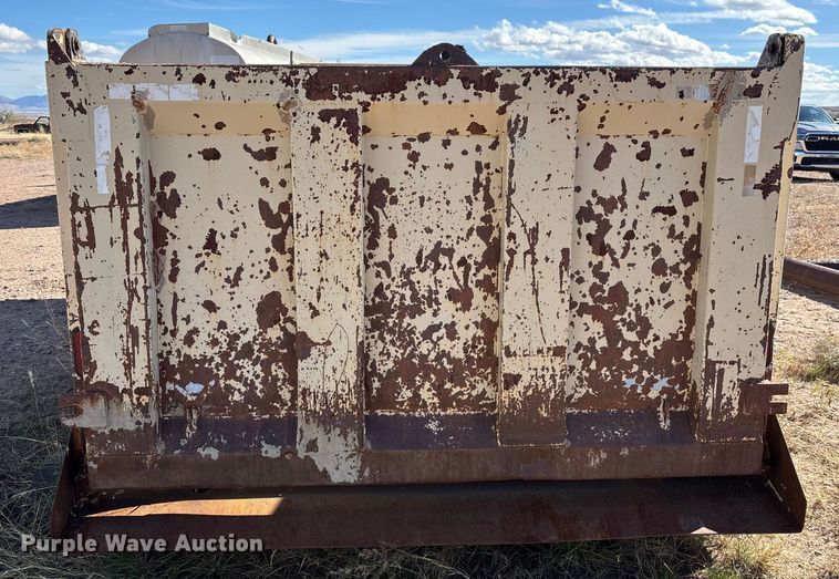 image for item DH8748 1989 K&H dump truck bed