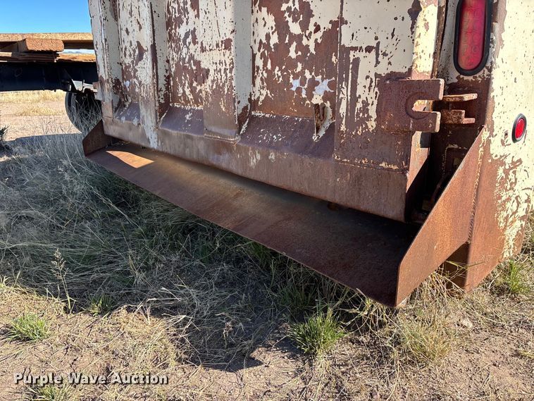 image for item DH8748 1989 K&H dump truck bed