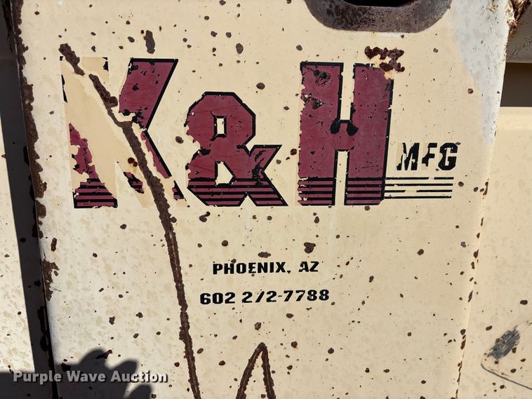 image for item DH8748 1989 K&H dump truck bed