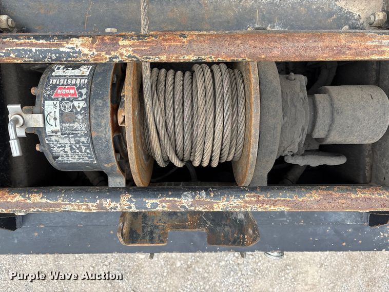 image for item DJ7918 2018 Trail king TA110SA drop tilt deck equipment trailer