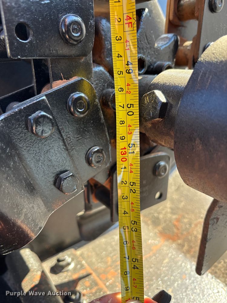 image for item DK0100 2000 Ditch Witch 410 SXD trencher