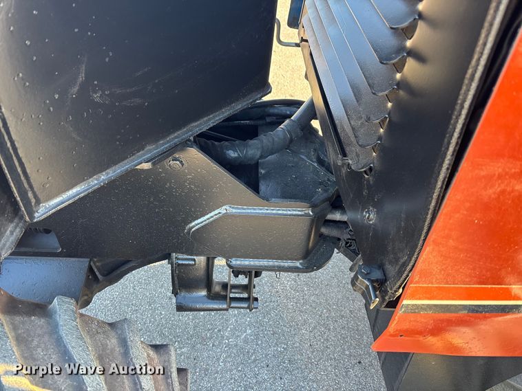 image for item DK0100 2000 Ditch Witch 410 SXD trencher