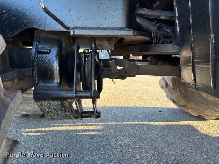 image for item DK0100 2000 Ditch Witch 410 SXD trencher