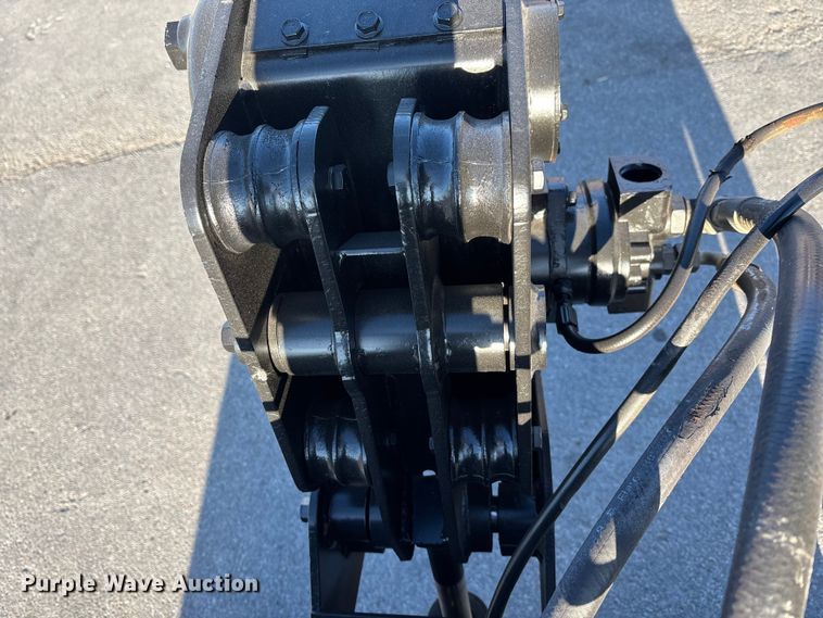 image for item DK0100 2000 Ditch Witch 410 SXD trencher