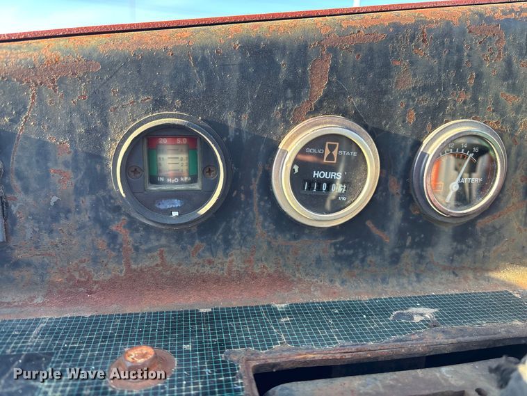 image for item DK0100 2000 Ditch Witch 410 SXD trencher