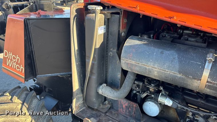 image for item DK0100 2000 Ditch Witch 410 SXD trencher