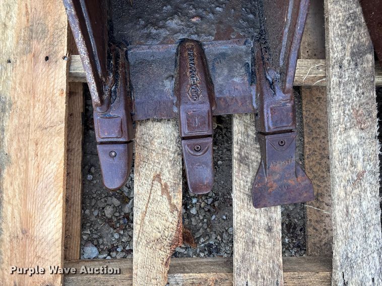 image for item DK0162 (4) excavator buckets