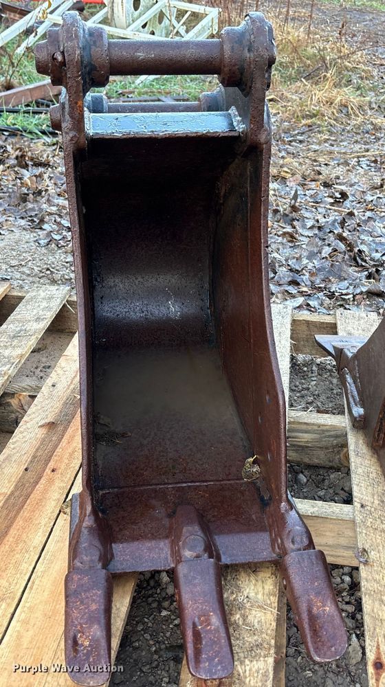 image for item DK0162 (4) excavator buckets