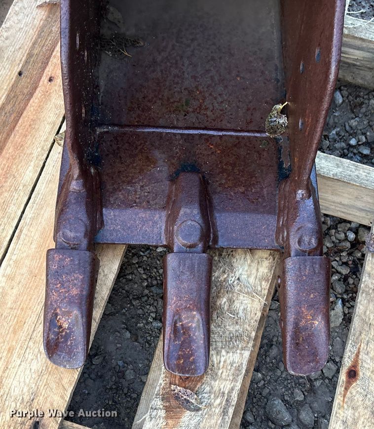 image for item DK0162 (4) excavator buckets