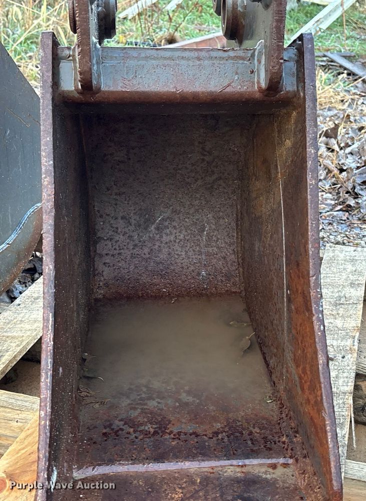 image for item DK0162 (4) excavator buckets