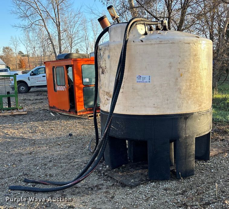 image for item DK0165 Poly tank