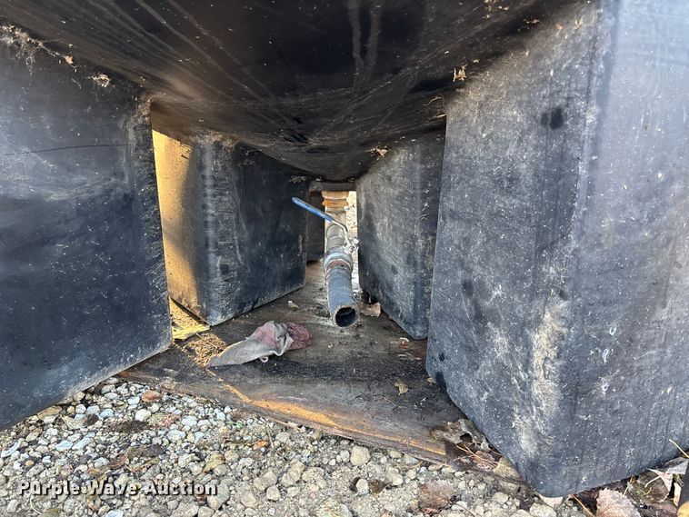 image for item DK0165 Poly tank