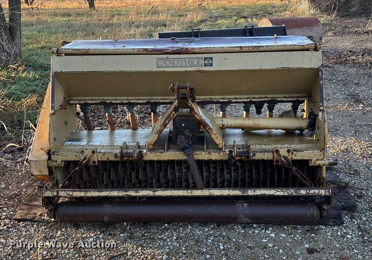 image for item DK0166 Land pride OS1572 seeder