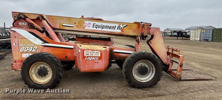 image for item DK0172 2004 Sky track 8042 telehandler
