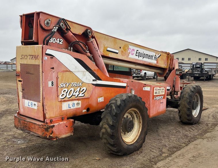 image for item DK0172 2004 Sky track 8042 telehandler