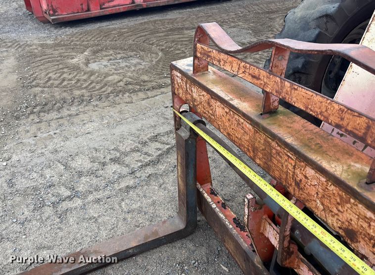 image for item DK0172 2004 Sky track 8042 telehandler