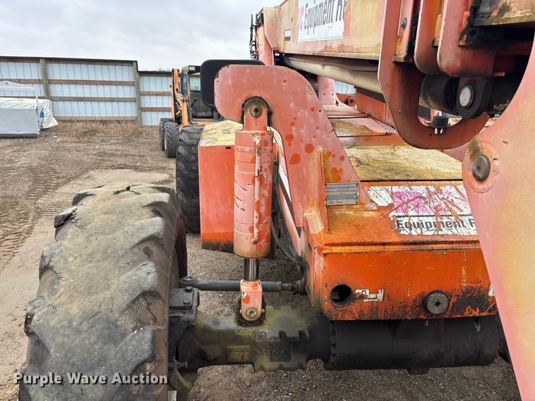 image for item DK0172 2004 Sky track 8042 telehandler