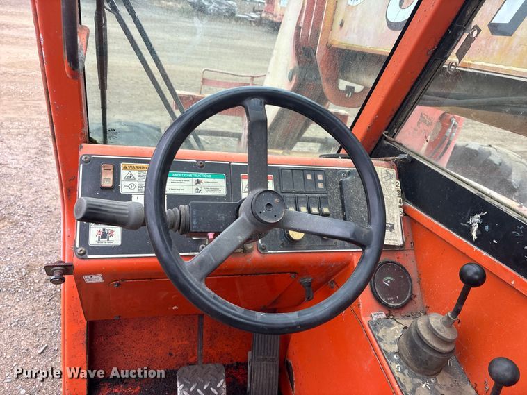 image for item DK0172 2004 Sky track 8042 telehandler