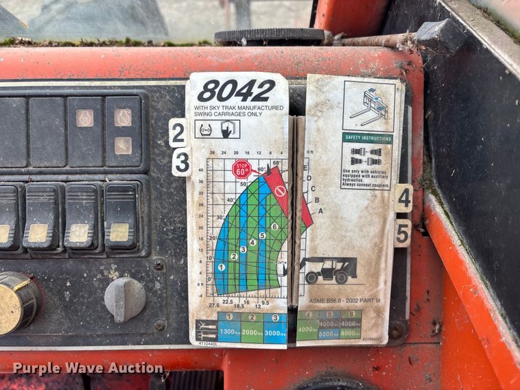 image for item DK0172 2004 Sky track 8042 telehandler