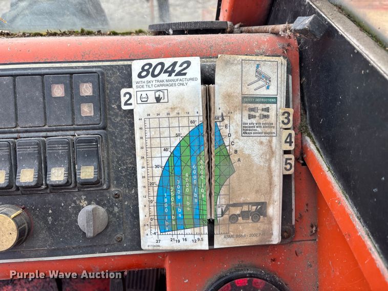 image for item DK0172 2004 Sky track 8042 telehandler