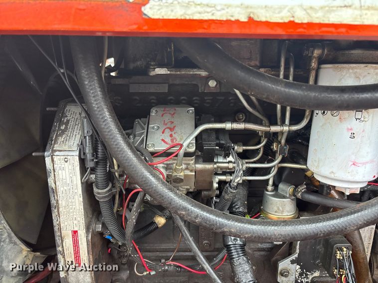 image for item DK0172 2004 Sky track 8042 telehandler