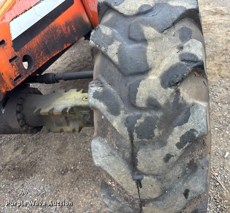 image for item DK0172 2004 Sky track 8042 telehandler