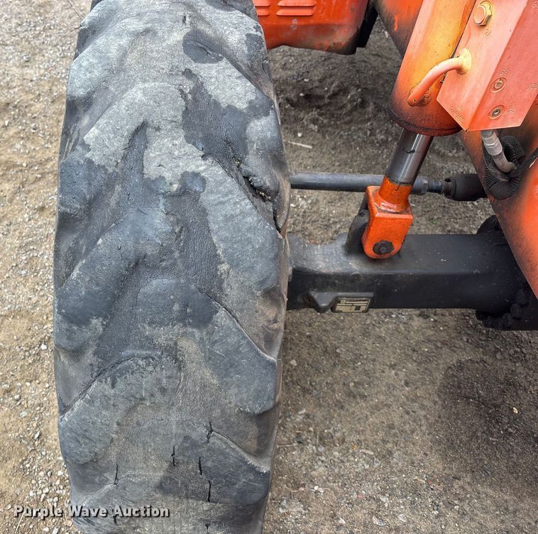 image for item DK0172 2004 Sky track 8042 telehandler