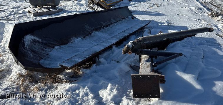 image for item DK0182 Henke wing plow