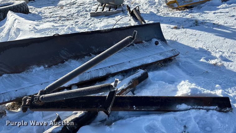 image for item DK0182 Henke wing plow