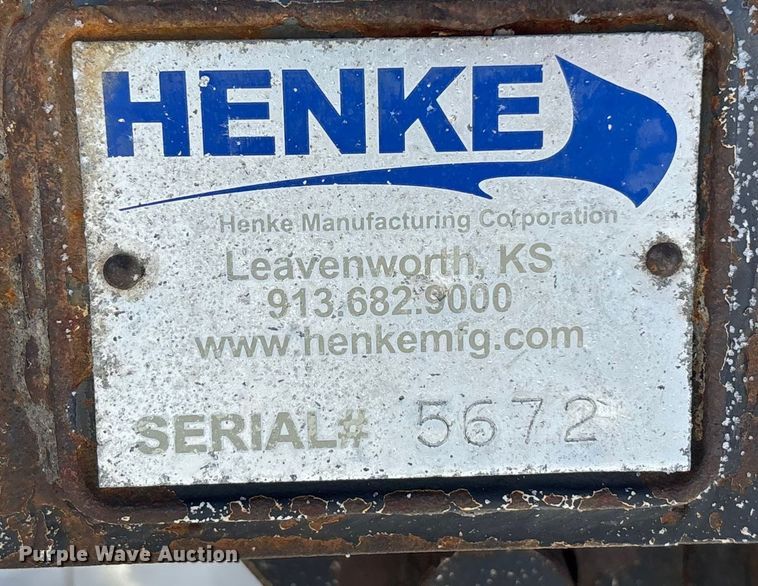 image for item DK0182 Henke wing plow