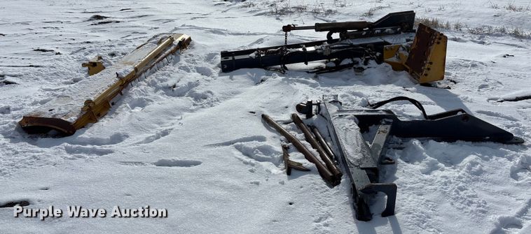 image for item DK0183 Henke wing plow