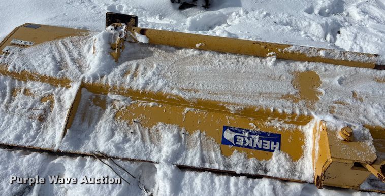 image for item DK0183 Henke wing plow