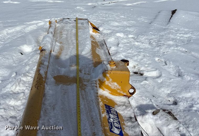 image for item DK0183 Henke wing plow